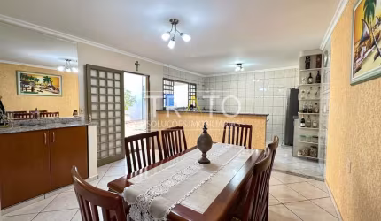 Casa com 3 quartos à venda na Rua Itirapina, 296, Jardim Leonor, Campinas, 250 m2 por R$ 650.000