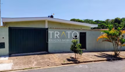 Casa com 3 quartos à venda na Rua Gustavo Marcondes, 345, Jardim Madalena, Campinas, 245 m2 por R$ 750.000