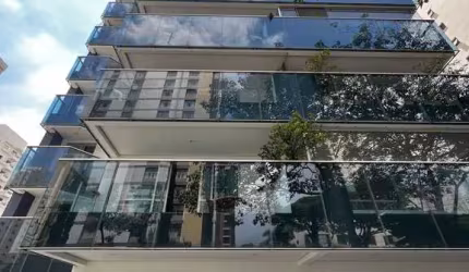Oportunidade! Apartamento com 3 Suítes e 3 Vagas na Av. Rouxinol - Moema/SP