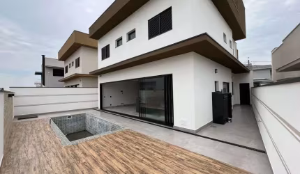 Casa de condomínio 3 suítes com piscina Condomínio Lagos D'Icaraí