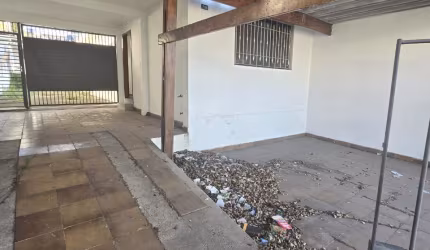 CASA TERREA NO ENGENHEIRO GOULART