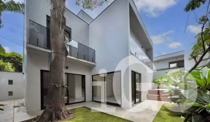 Casa em condomínio fechado com 4 quartos à venda na Avenida Santos Dumont, Alto da Boa Vista, São Paulo por R$ 3.170.000