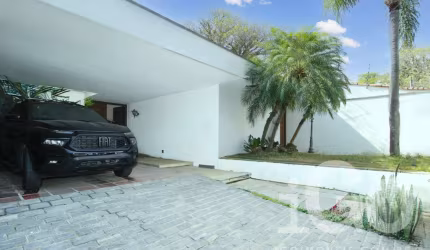 Casa com 3 quartos à venda na Rua da Fraternidade, Alto da Boa Vista, São Paulo por R$ 2.400.000