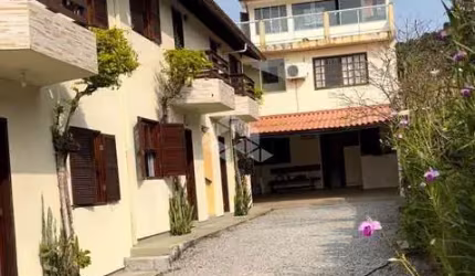 POUSADA A VENDA 12 apartamentos em Canasvieiras