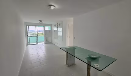 Apartamento à venda com 77m², 2 suítes e 1 vaga