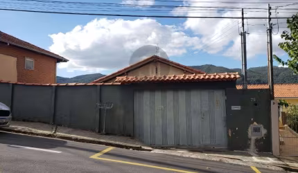 Casa com 3 quartos à venda na Rua Júpiter, 79, Jardim Santa Rita, Poços de Caldas, 84 m2 por R$ 350.000