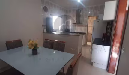 Casa com 3 quartos à venda na Rua Clary Arruda Soares, 100, Jardim Campos Elísios, Poços de Caldas por R$ 730.000