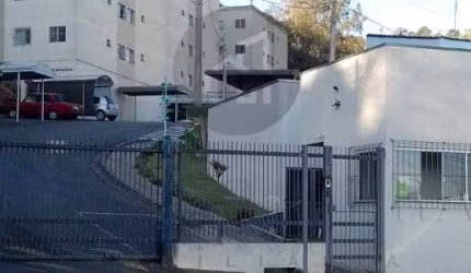 Apartamento à venda na Rua Novo Mundo, 131, Vila Rica, Poços de Caldas por R$ 160.000