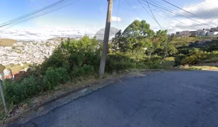 Terreno à venda na Rua Governador Israel Pinheiro, 90, Jardim Santa Augusta, Poços de Caldas por R$ 150.000