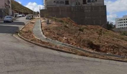 Terreno à venda na Rua Rogério Rocha de Oliveira, 401, Residencial Summer Ville, Poços de Caldas por R$ 320.000