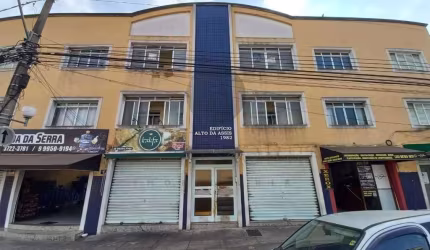 Apartamento à venda na Rua Assis Figueiredo, 1983, Centro, Poços de Caldas, 94 m2 por R$ 250.000