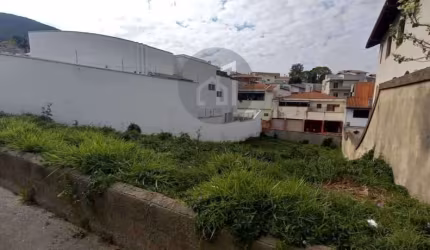 Terreno à venda na Rua Guaporé, 100, Jardim dos Estados, Poços de Caldas por R$ 480.000