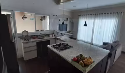 Casa com 3 quartos à venda na Rua João Orácio Filho, 180, Jardim Bandeirantes, Poços de Caldas, 148 m2 por R$ 600.000