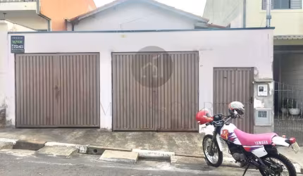 Casa com 3 quartos à venda na Rua Serra Leoa, 370, Parque das Nações, Poços de Caldas, 130 m2 por R$ 260.000