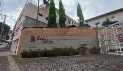 Casa com 3 quartos para alugar na Rua Doutor Francisco Faria Lobato, 202, Centro, Poços de Caldas, 260 m2 por R$ 4.800