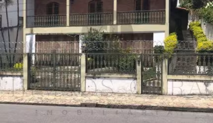 Casa com 4 quartos à venda na Rua Laguna, 29, Jardim dos Estados, Poços de Caldas, 552 m2 por R$ 1.500.000