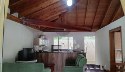 Chácara / sítio com 2 quartos à venda na Rua Gaivota, 270, Morada dos Pássaros, Poços de Caldas, 130 m2 por R$ 400.000