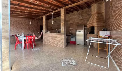 Casa com 3 quartos à venda na Rua João Nery Sobrinho, 40, Santa Maria, Poços de Caldas, 230 m2 por R$ 850.000