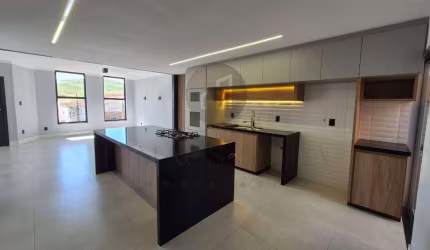 Casa com 4 quartos à venda na Avenida Julieta Palhares, 288, Jardim Novo Mundo, Poços de Caldas, 275 m2 por R$ 1.300.000