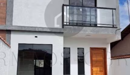 Casa com 3 quartos à venda na Rua Isaura Junqueira Lobato, 80, Jardim das Acácias, Poços de Caldas por R$ 600.000