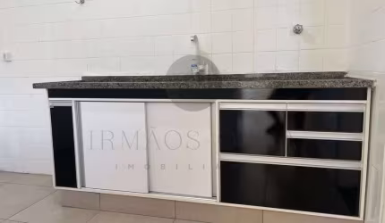 Apartamento com 3 quartos à venda na Avenida José Remígio Prezia, 715, Jardim Santa Rosália, Poços de Caldas, 106 m2 por R$ 400.000
