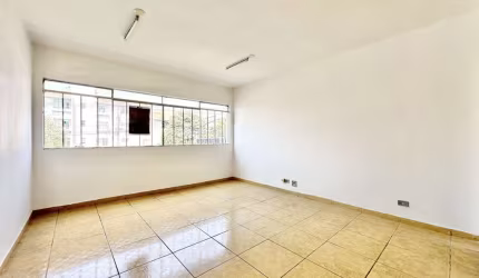 Sala Comercial para alugar, 32.40 m2 por R$1350.00  - Sitio Cercado - Curitiba/PR