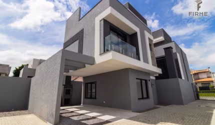 Sobrado com 4 quartos  à venda, 168.44 m2 por R$990900.00  - Xaxim - Curitiba/PR