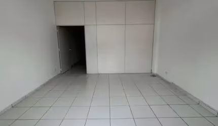 Loja para alugar, 106.30 m2 por R$3500.00  - Boqueirao - Curitiba/PR