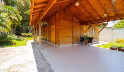Casa com 3 quartos  para alugar, 500.00 m2 por R$13000.00  - Santa Felicidade - Curitiba/PR