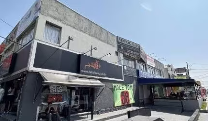 Sala Comercial para alugar, 19.00 m2 por R$850.00  - Sitio Cercado - Curitiba/PR