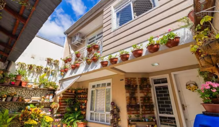 Sobrado com 3 quartos  à venda, 100.51 m2 por R$575000.00  - Xaxim - Curitiba/PR