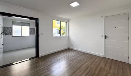 Apartamento com 2 quartos  à venda, 43.60 m2 por R$190000.00  - Tatuquara - Curitiba/PR