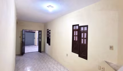 Casa 3 Quartos, 120m² de Terreno, Eixo Urbano Central, Centro, Camaçari/Bahia!