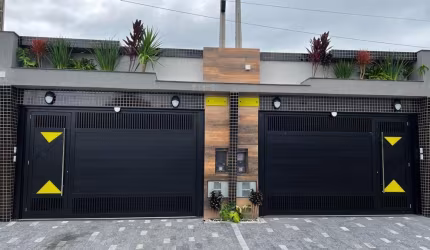 Excelente casa alto padrão, perto da praia, bem localizada