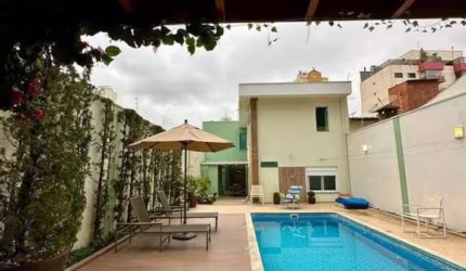 Sobrado 4 suites com piscina e 2 vagas