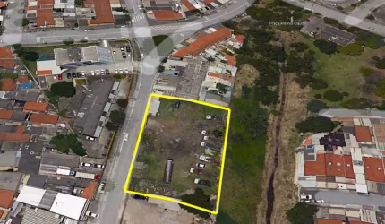 1.790m² de terreno