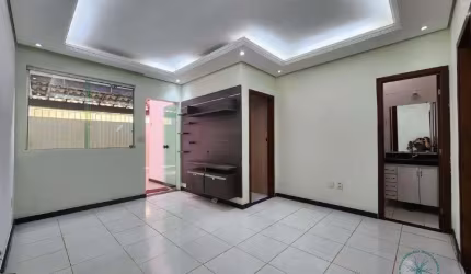Casa Geminada à Venda em Santa Mônica, Belo Horizonte - MG