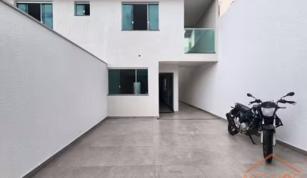 Casa Geminada à Venda em Planalto, Belo Horizonte - MG