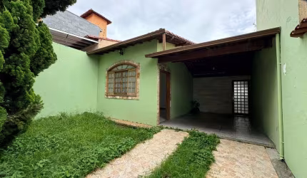 Casa à Venda no Bairro Santa Amélia, Belo Horizonte (MG)