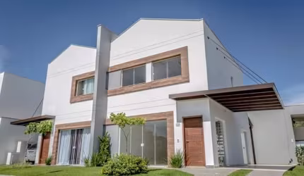 Linda casa em condominio fechado