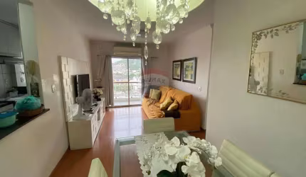 Excelente apartamento de dois quartos na Praça Seca