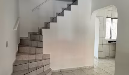 ALUGA-SE SOBRADO – CONDOMÍNIO FECHADO Jardim Santa Amália – Cuiabá
