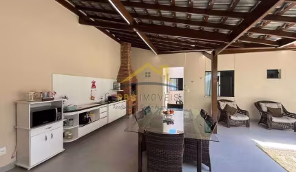 Lauro de Freitas Casa em Condomínio 3/4 2 suítes 251m²