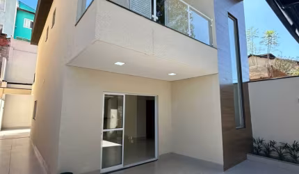 Linda Casa no Portal dos Ipês em Cajamar, Sobrado com 3 Dormitórios