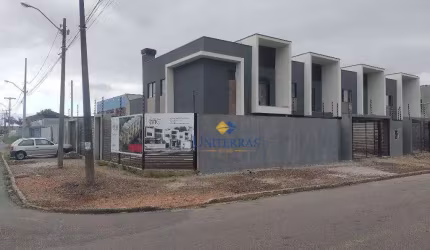 Sobrado com 3 dormitórios à venda, 139 m² por R$ 829.000,00 - Vila Tarumã - Pinhais/PR