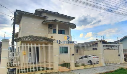 Sobrado com 3 dormitórios à venda, 213 m² por R$ 990.000,00 - Triângulo - Lages/SC