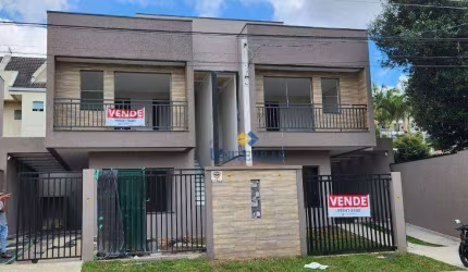 Sobrados com 3 quartos / suíte à venda, 111 m² por R$ 700.000 - Novo Mundo - Curitiba/PR