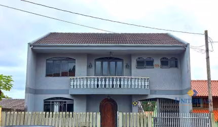 Sobrado com 3 dormitórios à venda, 219 m² por R$ 670.000,00 - Fazendinha - Curitiba/PR