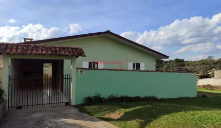 Casa com 3 quartos para alugar na Rua Orlando Peruci, 499, Butiatuvinha, Curitiba por R$ 2.200