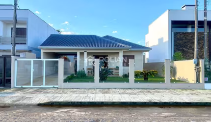Casa Vista Alegre em Arroio do Sal/RS Cód 1333